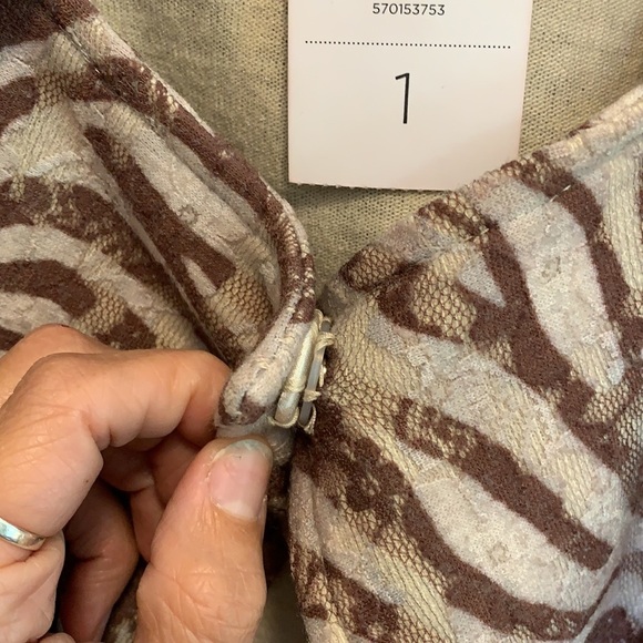 NWT Chico’s Zebra Lace Cardigan Size 1 Chicos - Picture 5 of 8